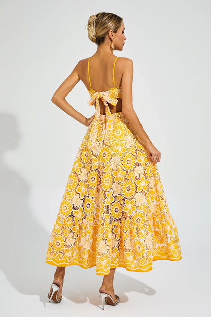 Daria – Lace Halter Midi Dress