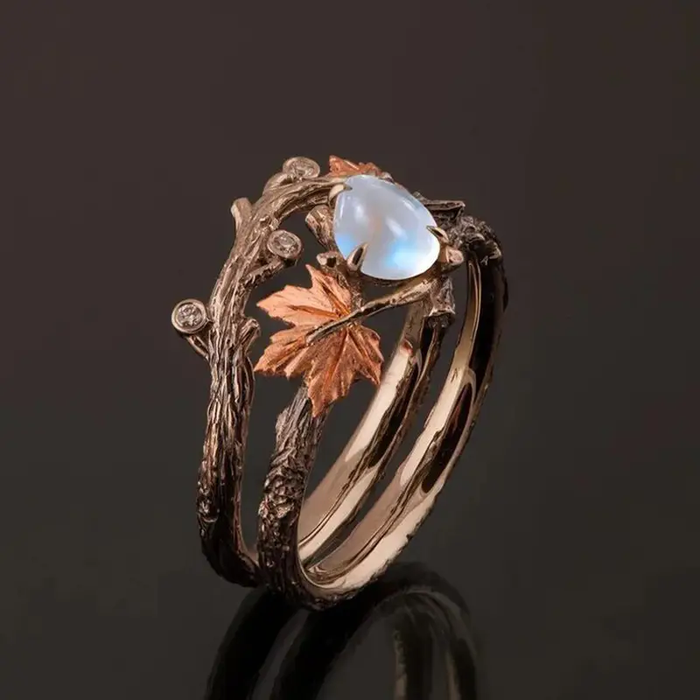 JANET™ - Nature Moonstone Ring